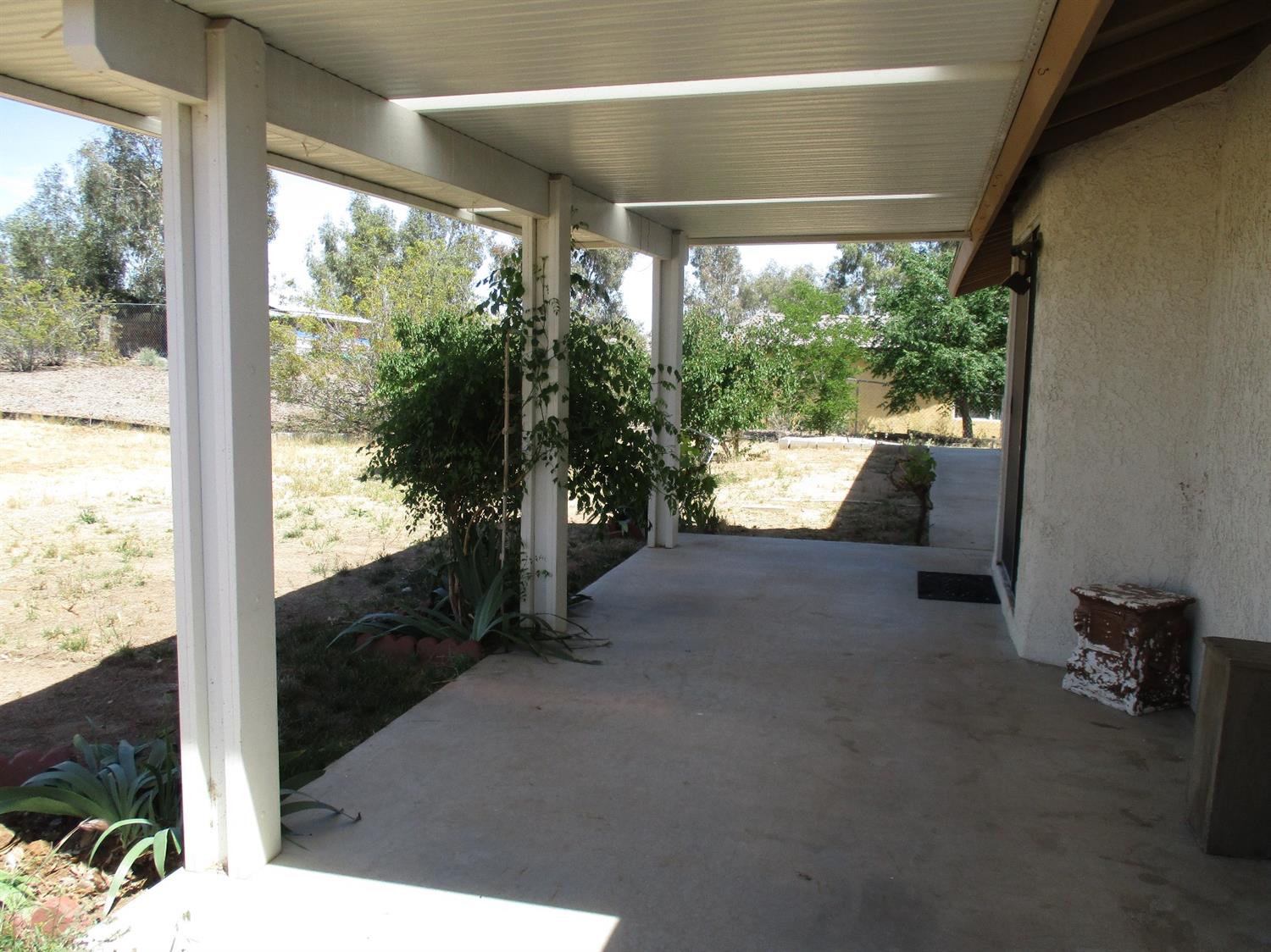 17184 Manzanita St, Hesperia, CA 92345 photo 14