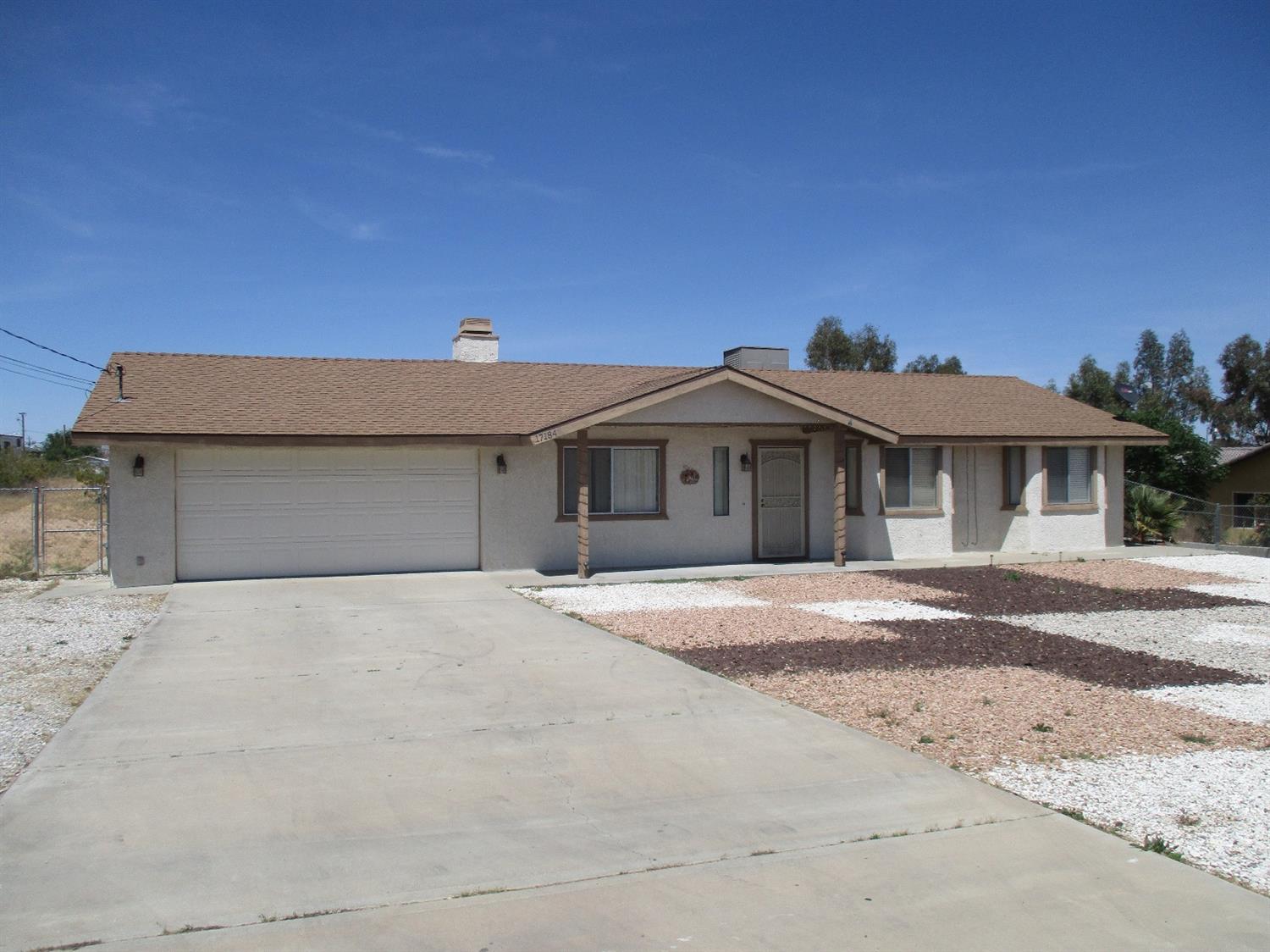17184 Manzanita St, Hesperia, CA 92345 photo 1