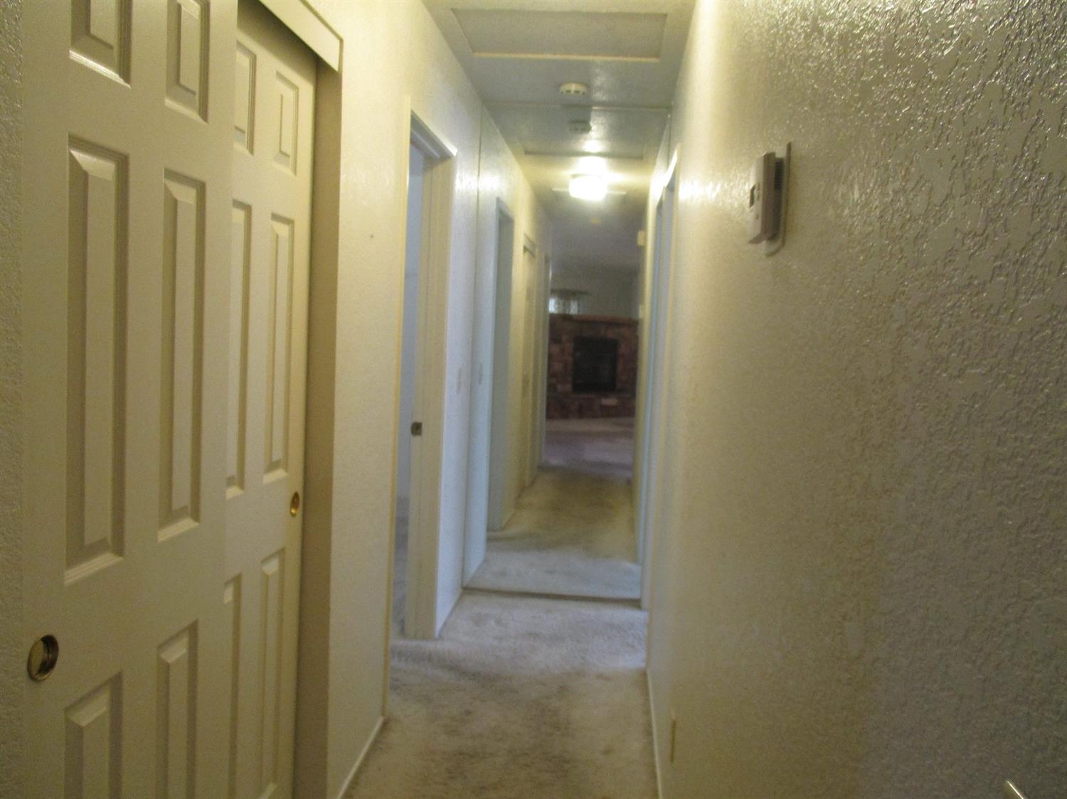 17184 Manzanita St, Hesperia, CA 92345 photo 7