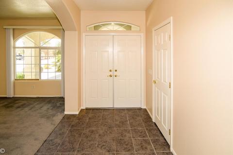 Undisclosed, Apple Valley, CA 92307 photo 4