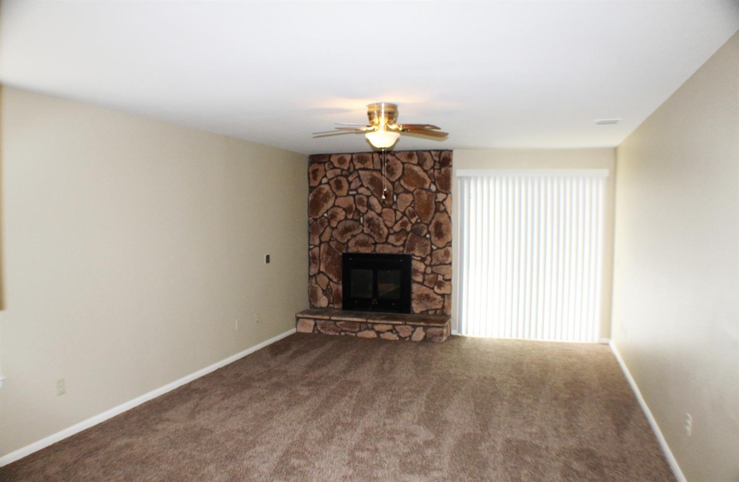 14371 Crow Rd, Apple Valley, CA 92307 photo 3