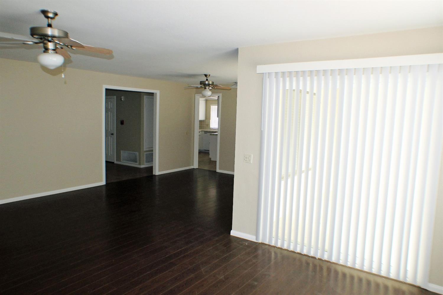 14371 Crow Rd, Apple Valley, CA 92307 photo 4