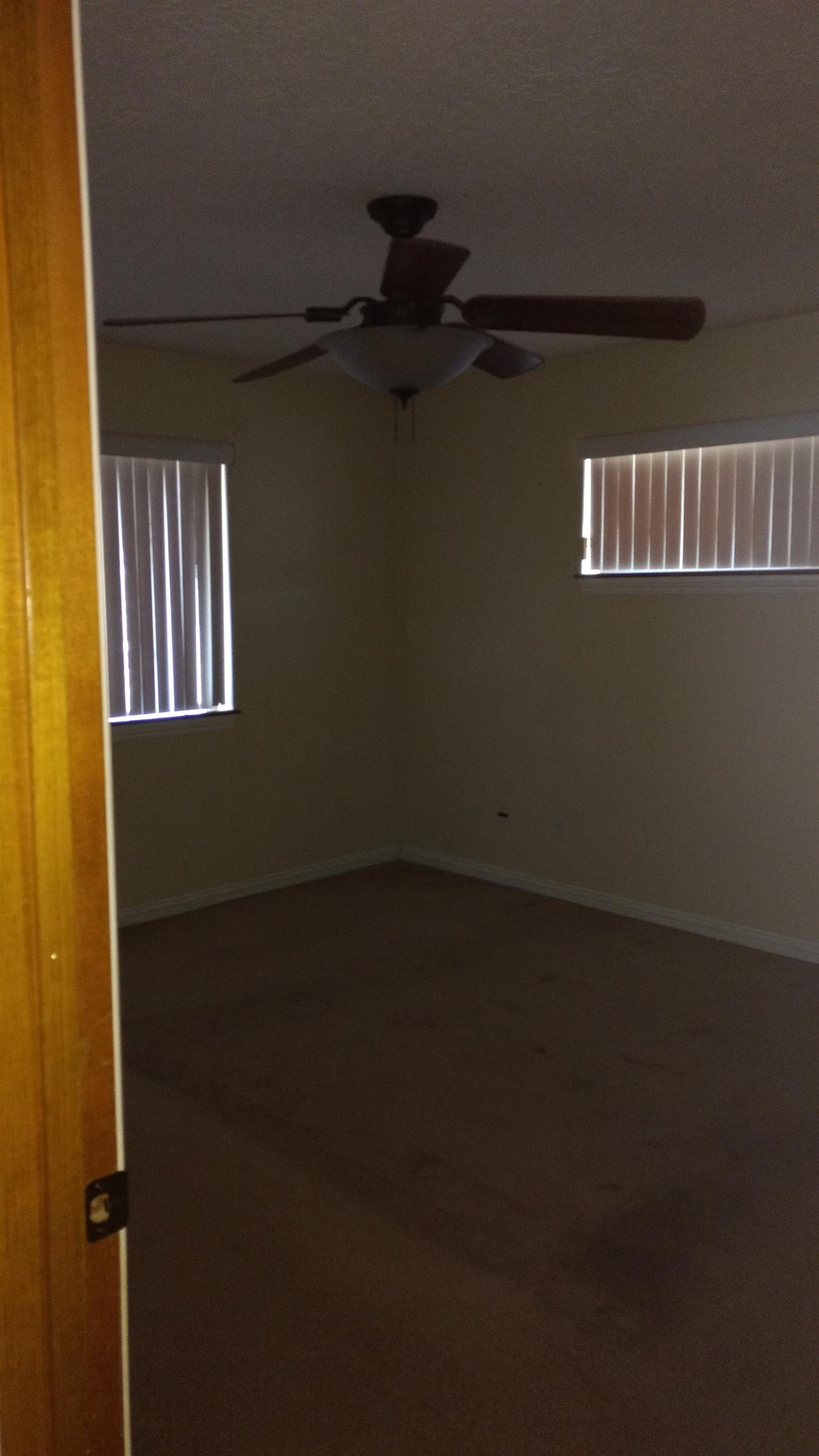 15214 Walnut St, Hesperia, CA 92345 photo 25