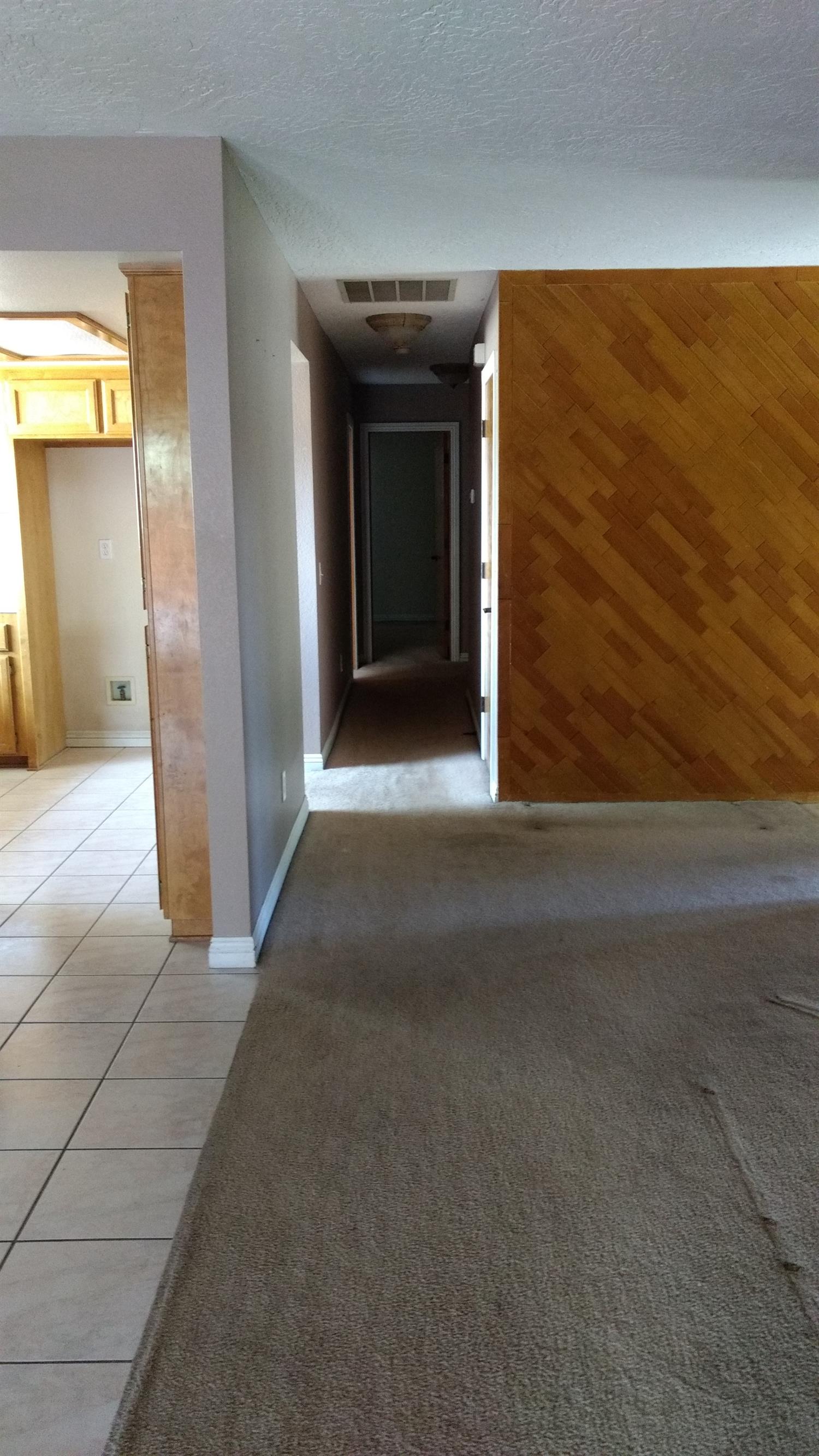 15214 Walnut St, Hesperia, CA 92345 photo 11