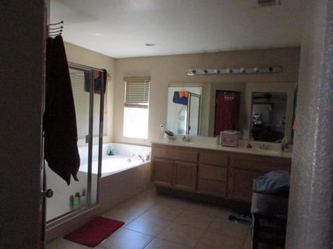 8613 Daybreak Ct, Hesperia, CA 92344 photo 7