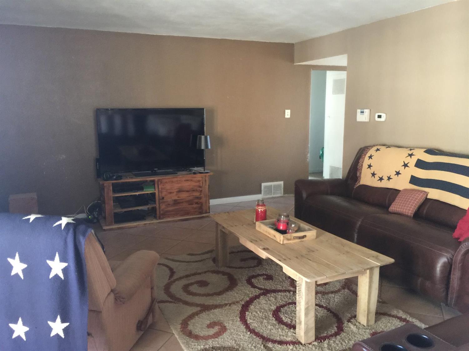 913 Las Amigas Dr, Barstow, CA 92311 photo 6