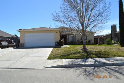 10607 Moorfield Cir, Adelanto, CA 92301 photo 3