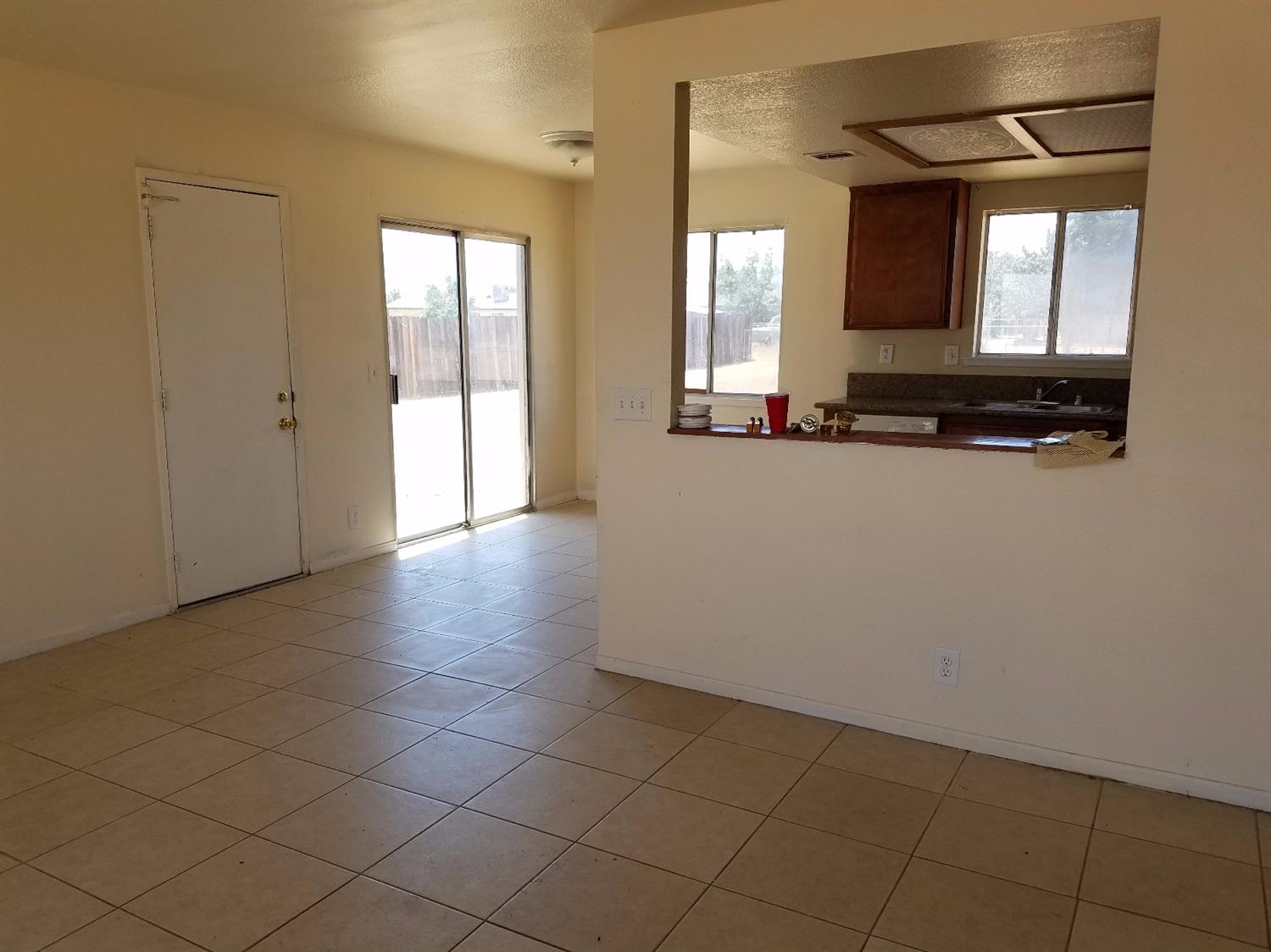 Undisclosed, Apple Valley, CA 92308 photo 4
