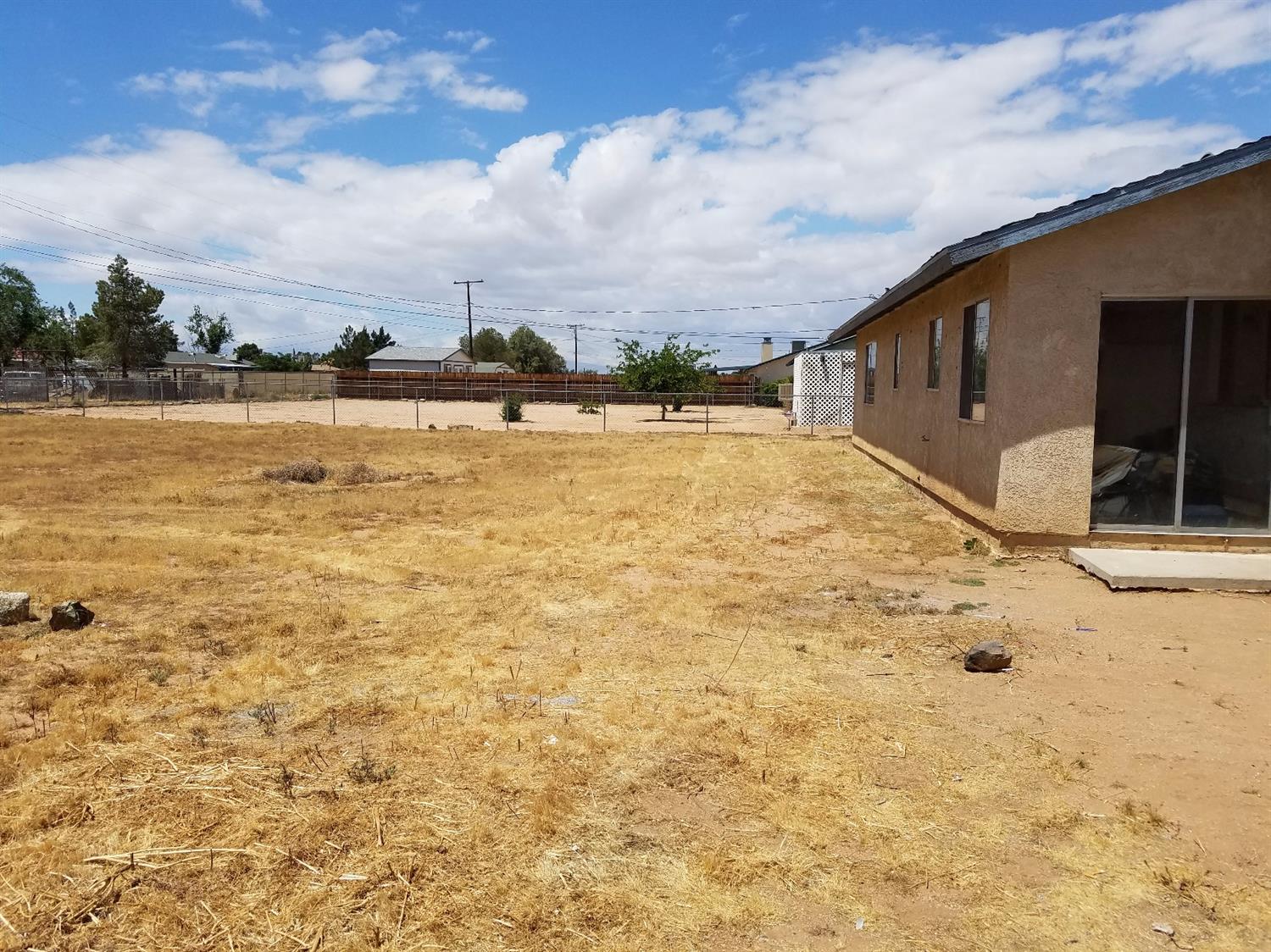 Undisclosed, Apple Valley, CA 92308 photo 3