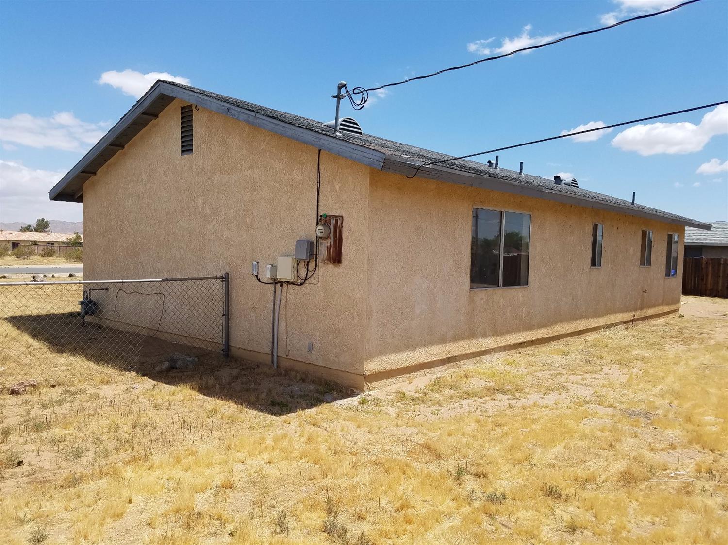 Undisclosed, Apple Valley, CA 92308 photo 12