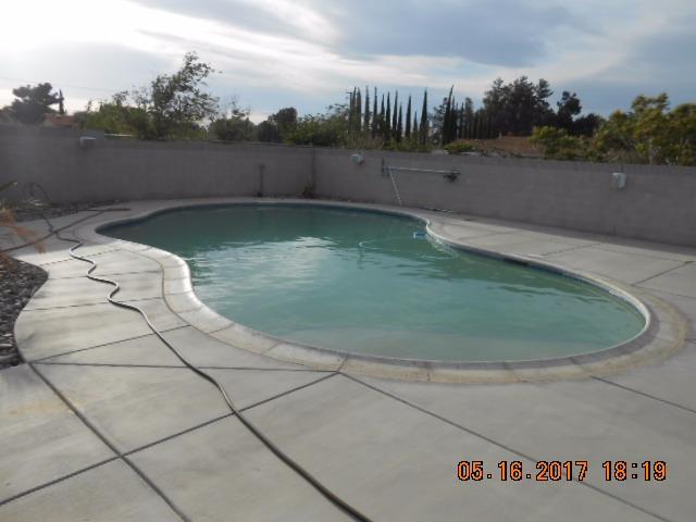 14772 Mesa St, Hesperia, CA 92345 photo 8