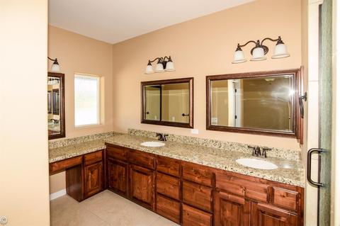 Undisclosed, Apple Valley, CA 92307 photo 28