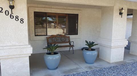 20688 Powhatan Rd, Apple Valley, CA 92308 photo 2