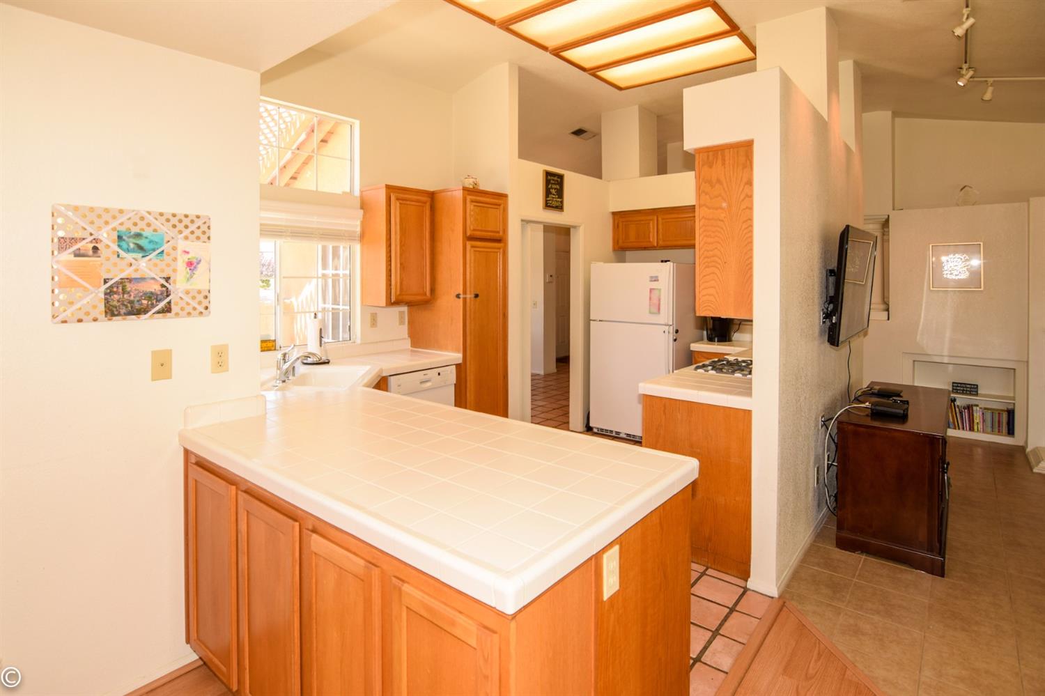12273 Mockingbird Pl, Apple Valley, CA 92308 photo 16
