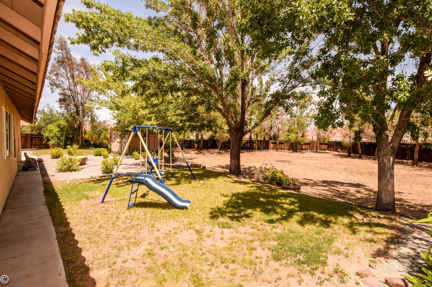 12273 Mockingbird Pl, Apple Valley, CA 92308 photo 38