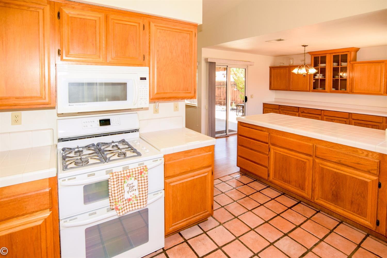 12273 Mockingbird Pl, Apple Valley, CA 92308 photo 19