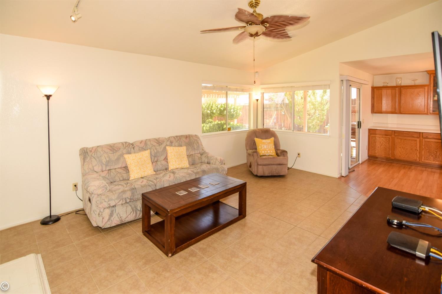 12273 Mockingbird Pl, Apple Valley, CA 92308 photo 12