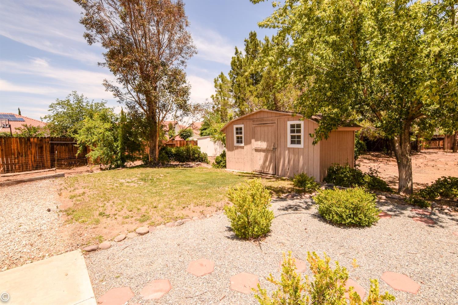 12273 Mockingbird Pl, Apple Valley, CA 92308 photo 43