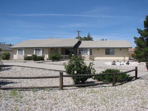 13860 Okesa Rd, Apple Valley, CA 92307 photo 1