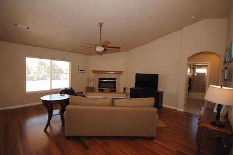 7797 El Cerrito Ave, Hesperia, CA 92345 photo 5
