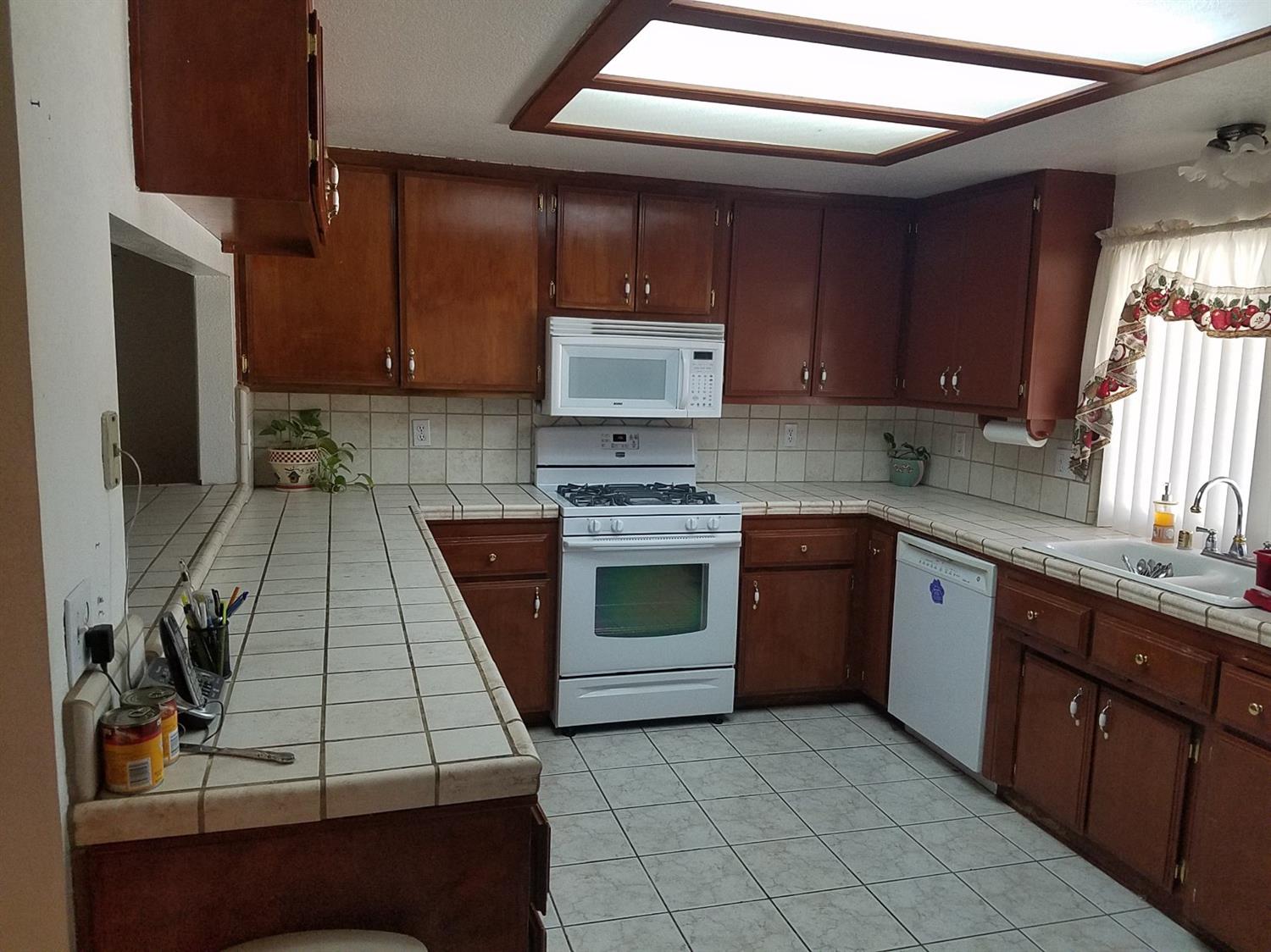 7498 Earhart Ave, Hesperia, CA 92345 photo 11