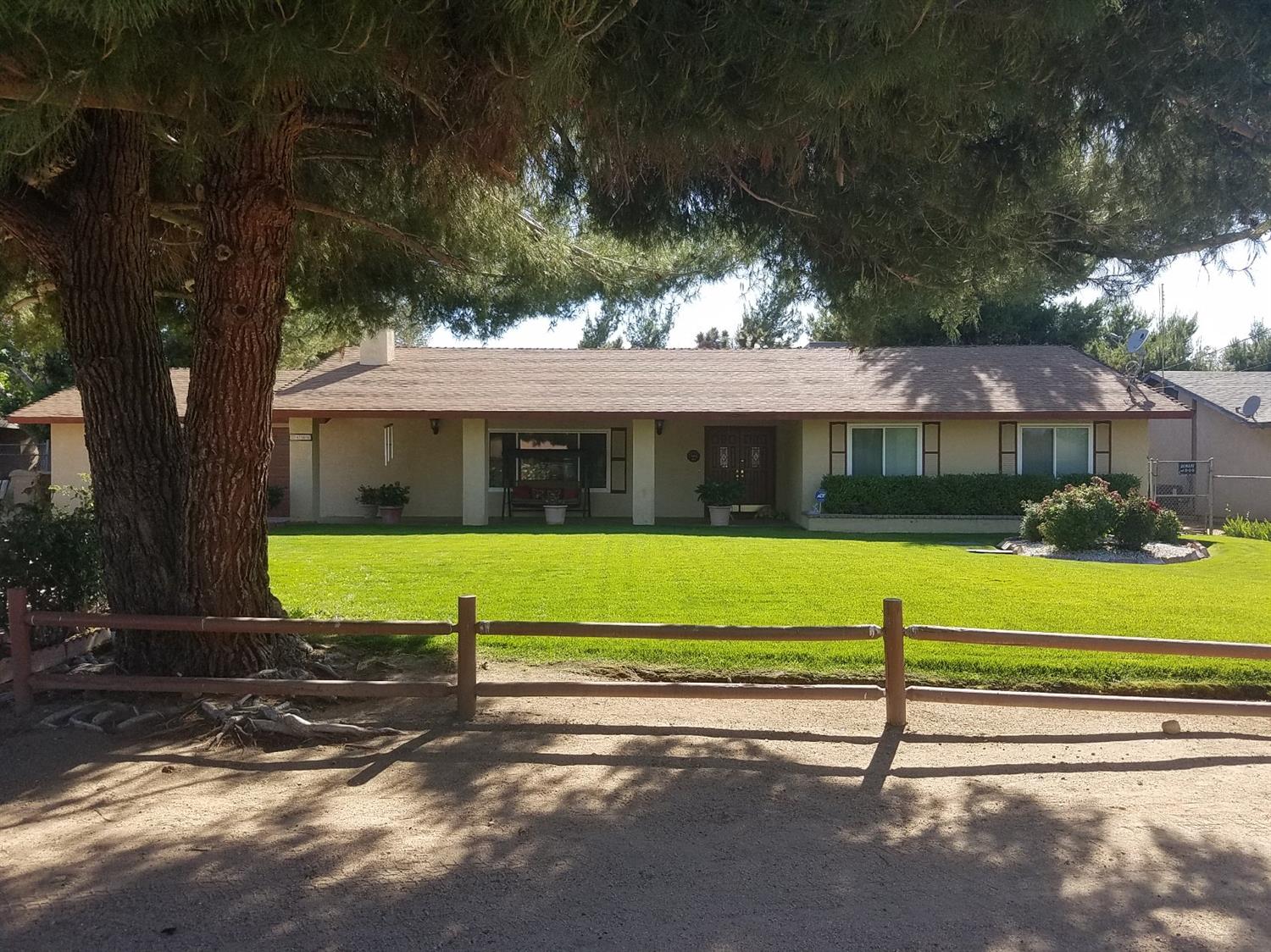7498 Earhart Ave, Hesperia, CA 92345 photo 3