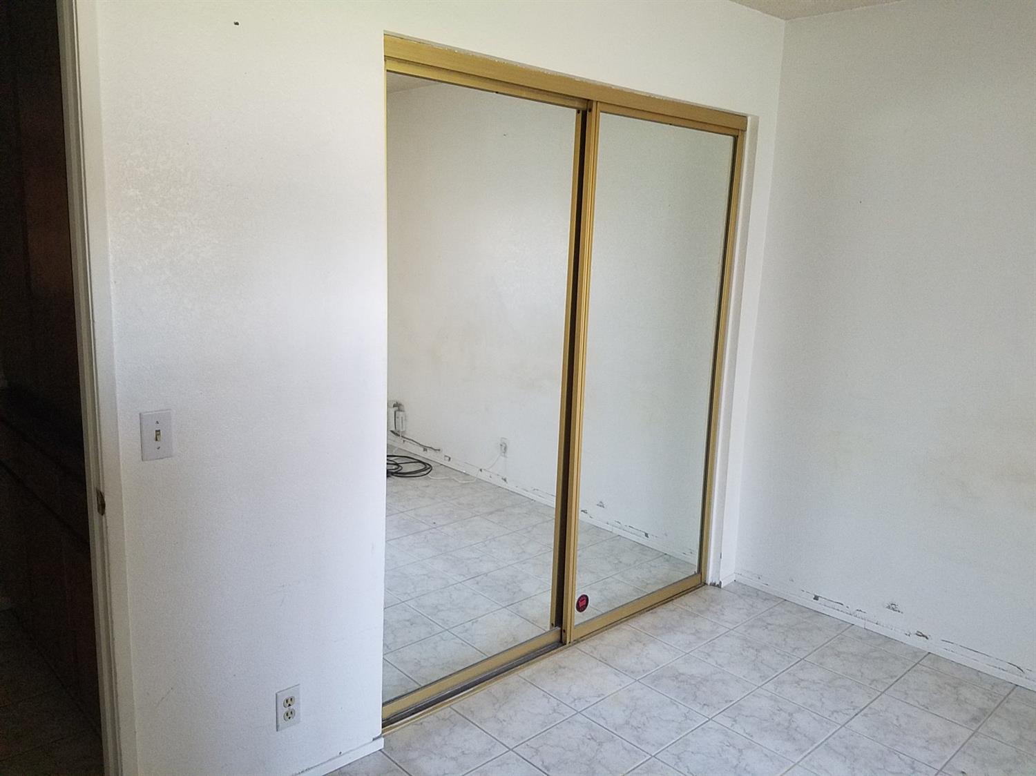 7498 Earhart Ave, Hesperia, CA 92345 photo 14