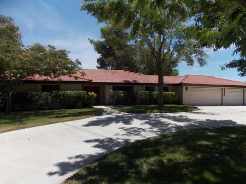 Undisclosed, Apple Valley, CA 92307 photo 2