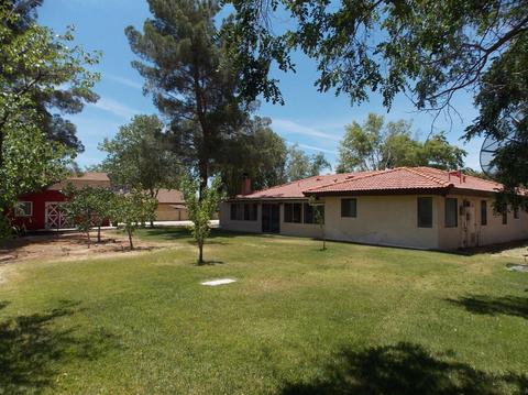 Undisclosed, Apple Valley, CA 92307 photo 17