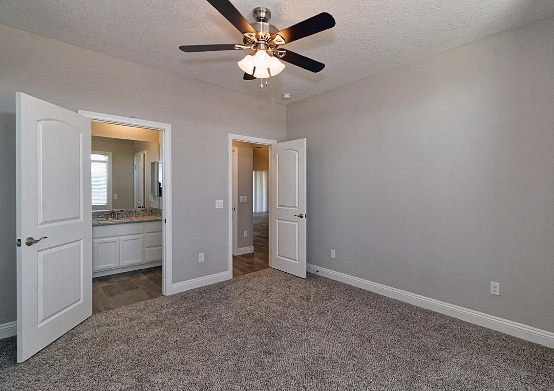 Undisclosed, Apple Valley, CA 92307 photo 13