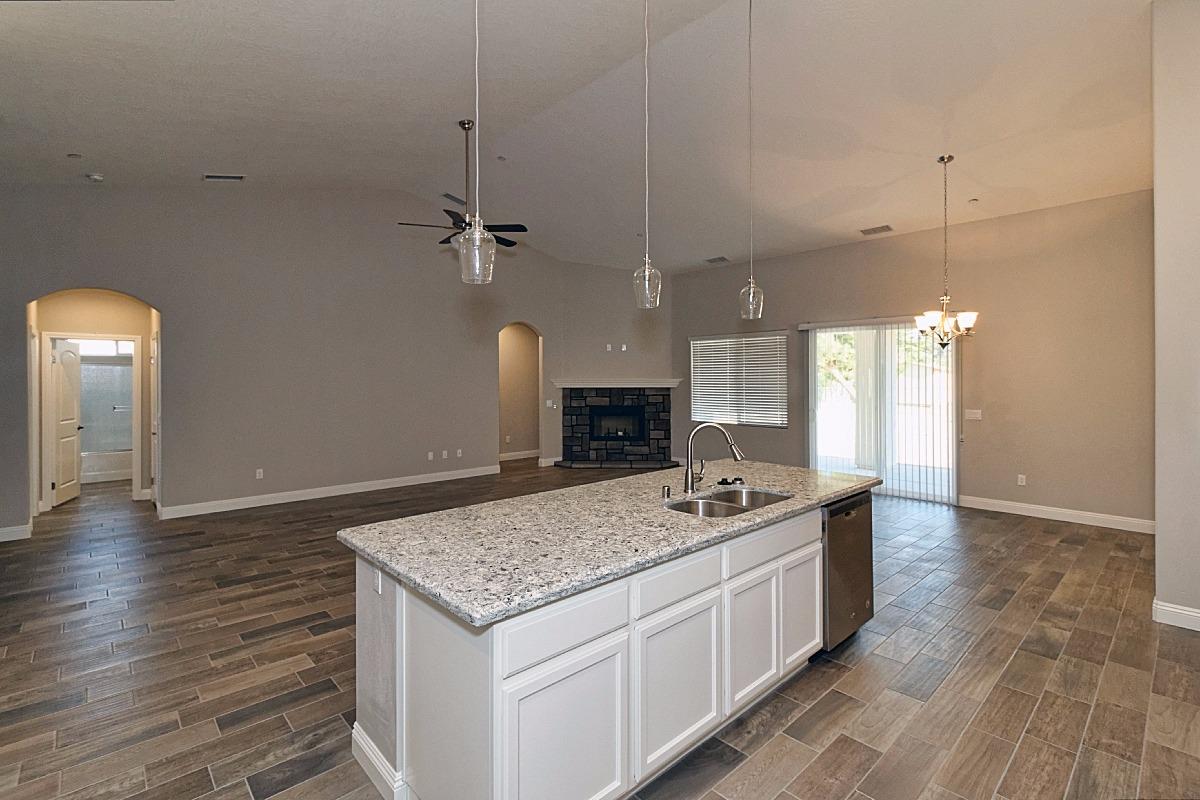 Undisclosed, Apple Valley, CA 92307 photo 10