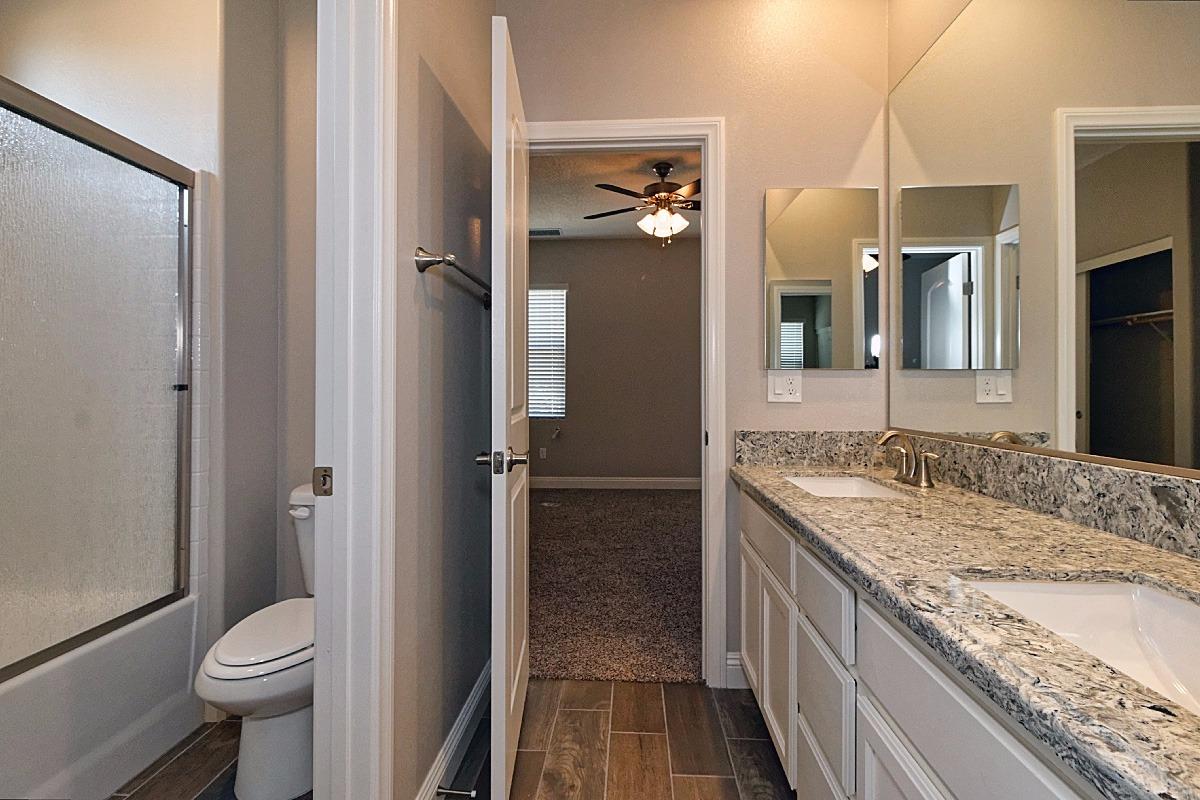 Undisclosed, Apple Valley, CA 92307 photo 17