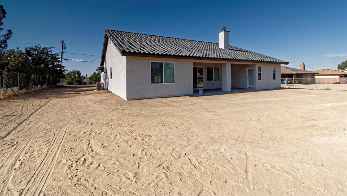 Undisclosed, Apple Valley, CA 92307 photo 5
