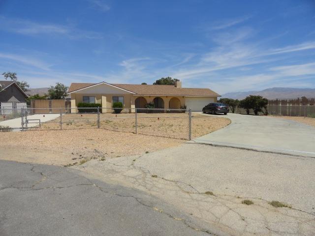 12703 Chief Joseph Rd, Apple Valley, CA 92308 photo 2