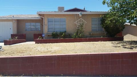 360 S Muriel Dr, Barstow, CA 92311 photo 1
