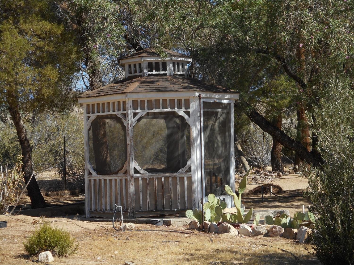 Undisclosed, Lucerne Valley, CA 92356 photo 14