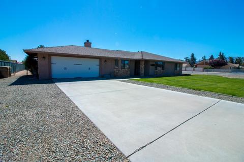 7501 Langdon Ave, Hesperia, CA 92345 photo 2