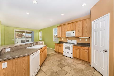 Undisclosed, Adelanto, CA 92301 photo 10