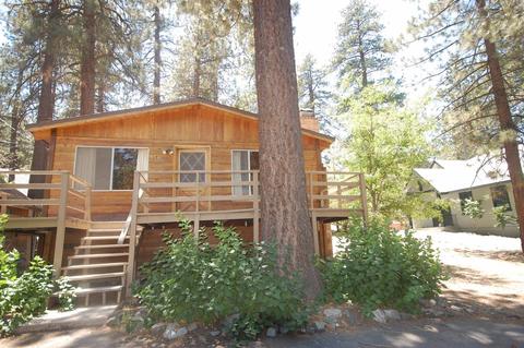 1559 Barbara St, Wrightwood, CA 92397 photo 1