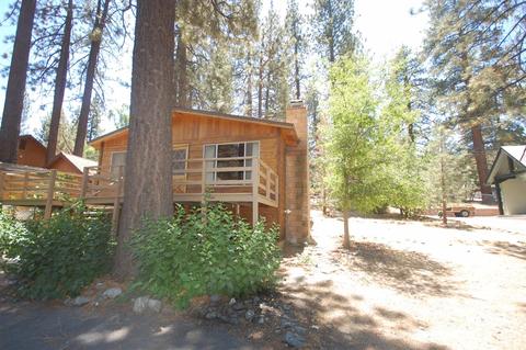 1559 Barbara St, Wrightwood, CA 92397 photo 3