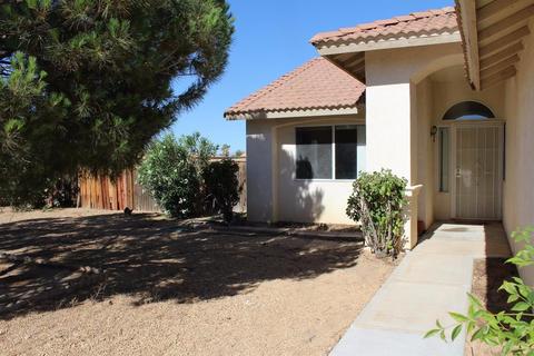 13971 Winnemucca Trl, Apple Valley, CA 92307 photo 3