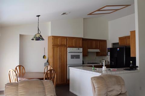 13971 Winnemucca Trl, Apple Valley, CA 92307 photo 9