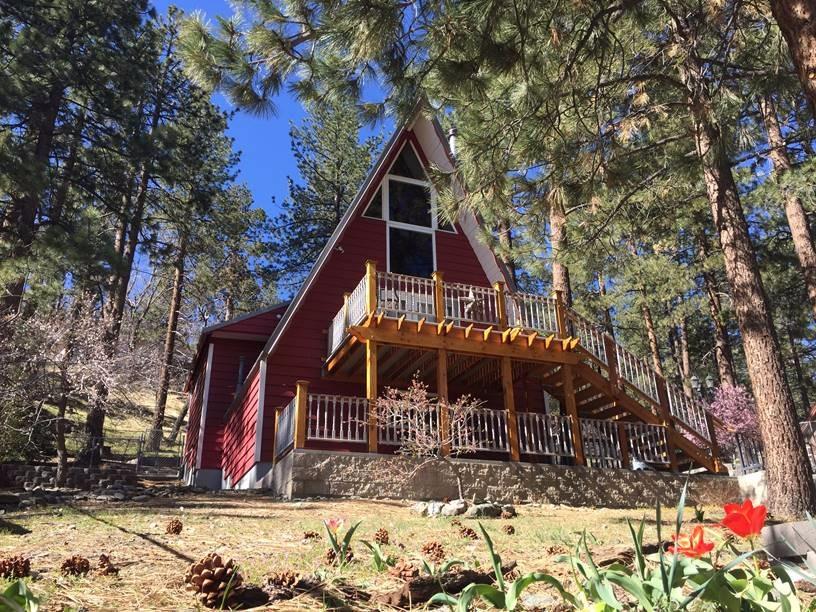 715 Lark Dr, Wrightwood, CA 92397 photo 2
