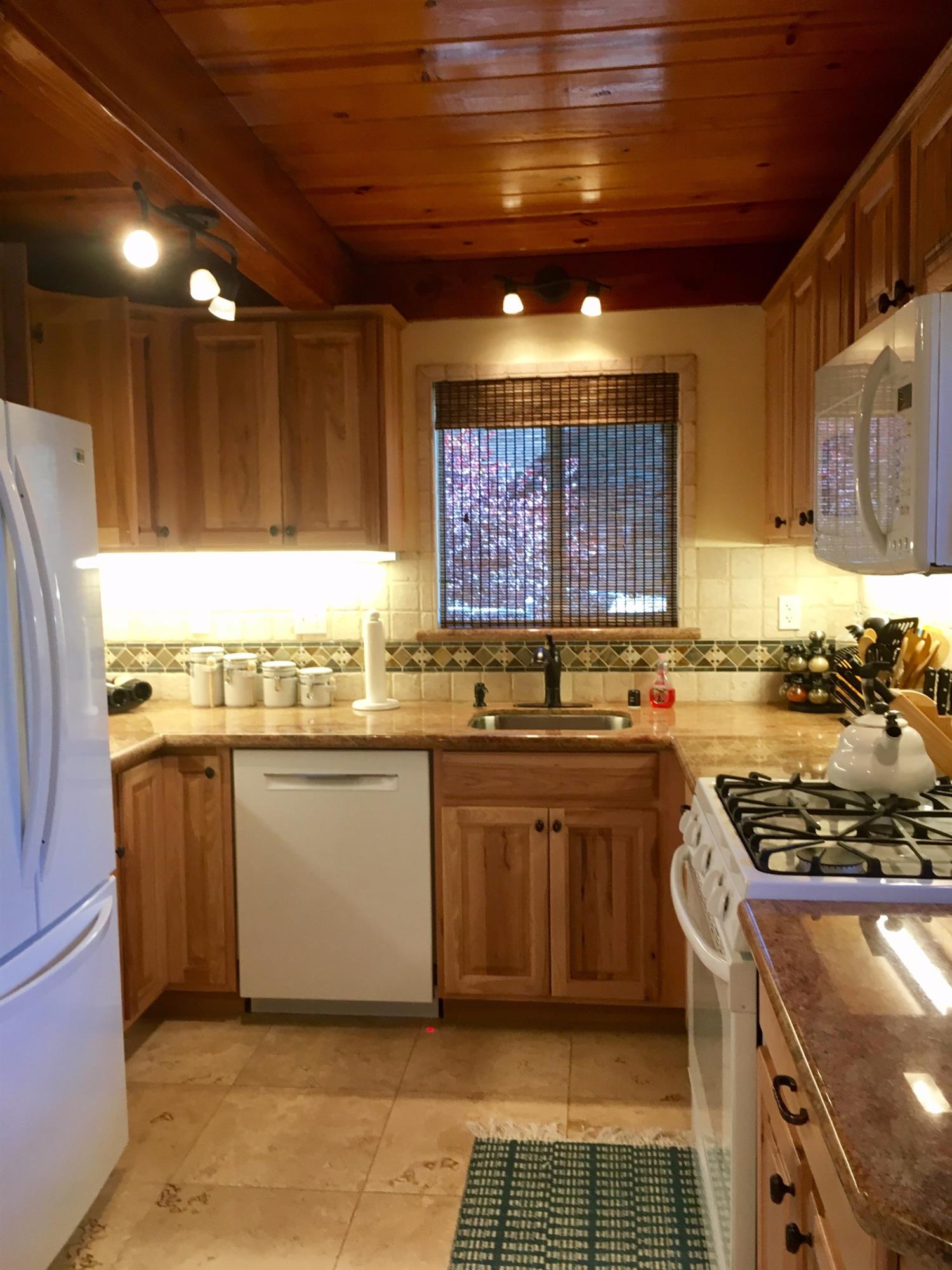 715 Lark Dr, Wrightwood, CA 92397 photo 17