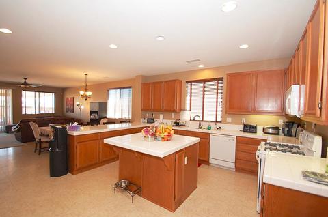 13782 Adams St, Hesperia, CA 92344 photo 5