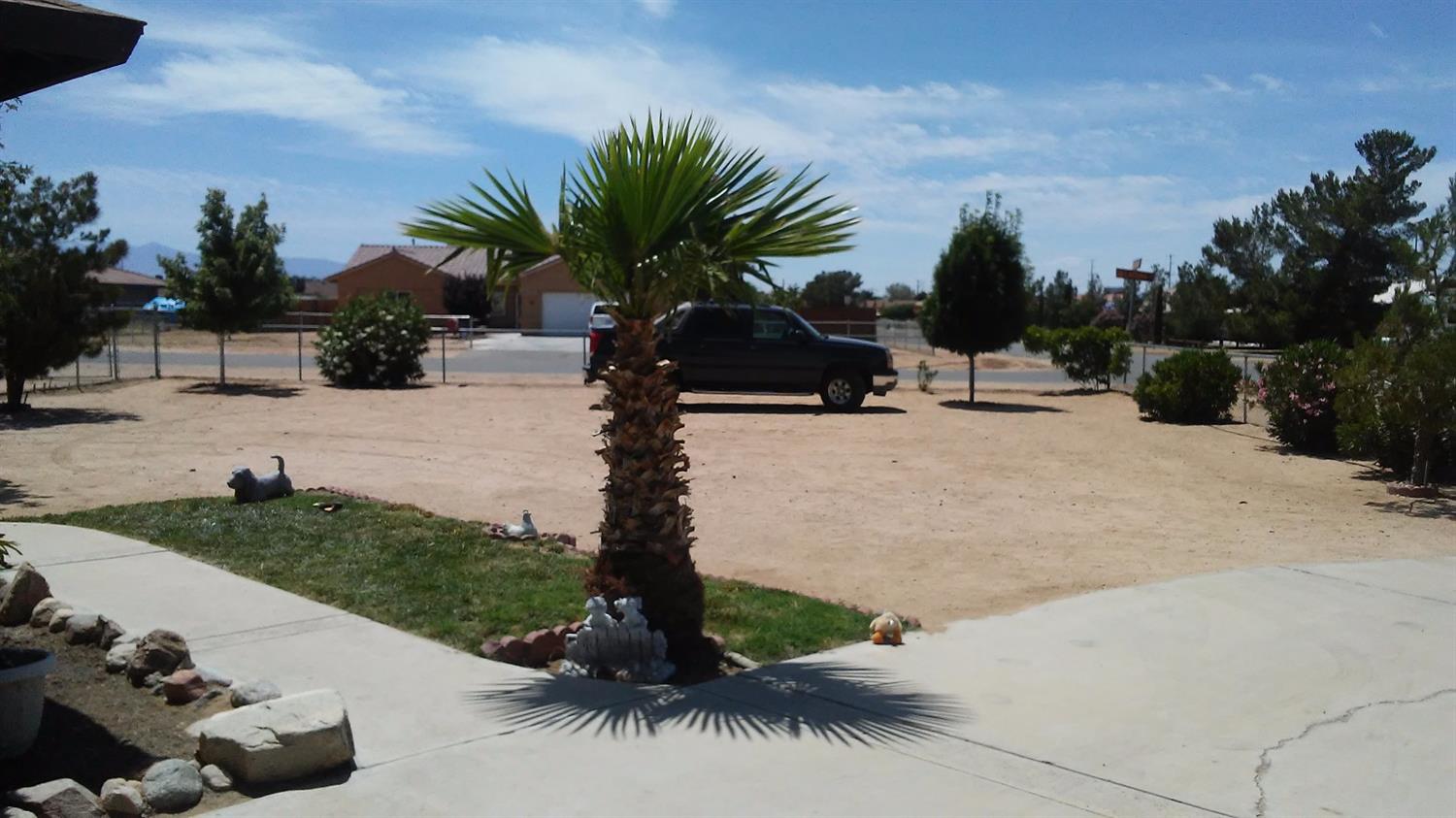 21161 Laguna Ct, Apple Valley, CA 92308 photo 3