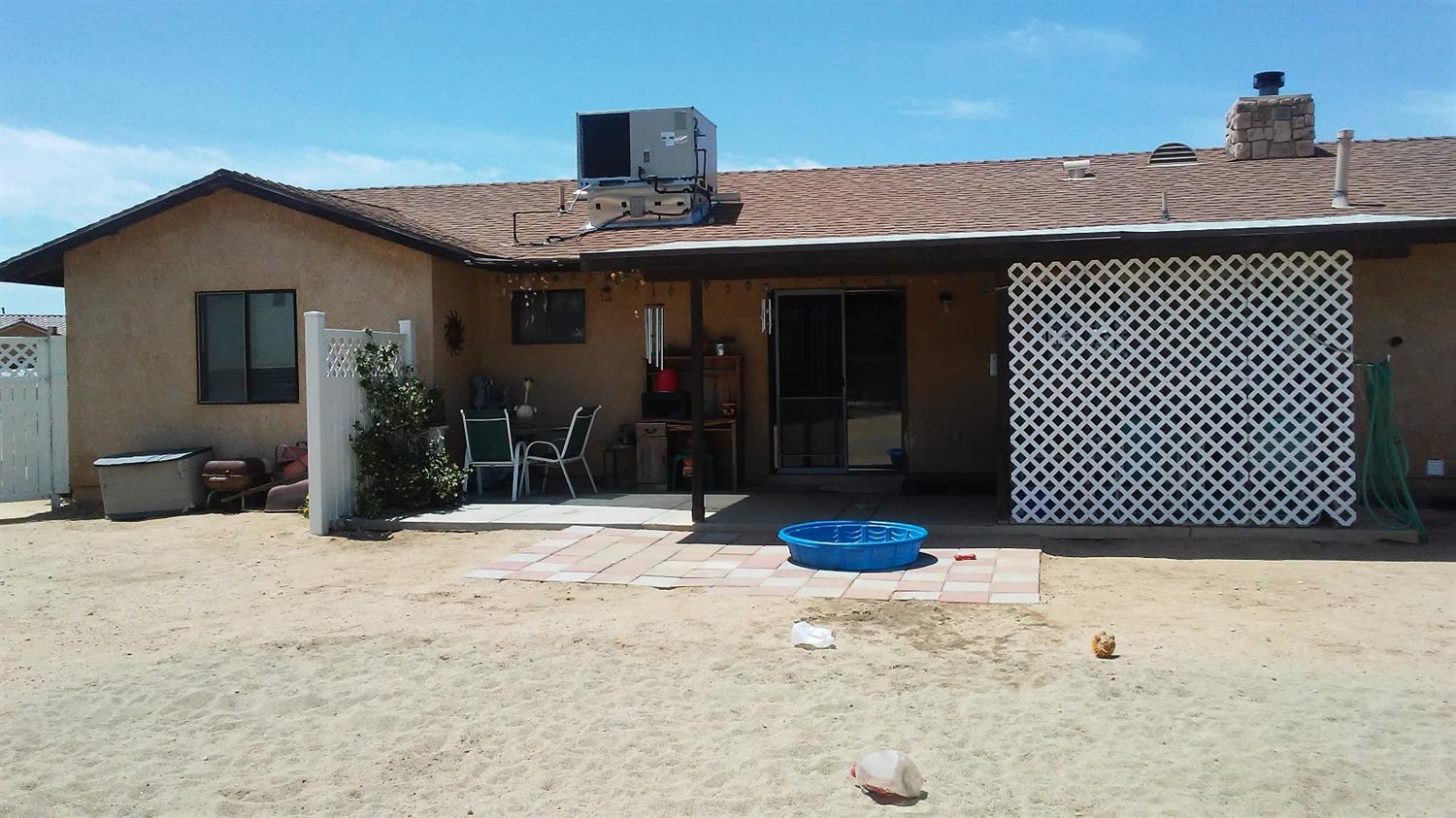 21161 Laguna Ct, Apple Valley, CA 92308 photo 2