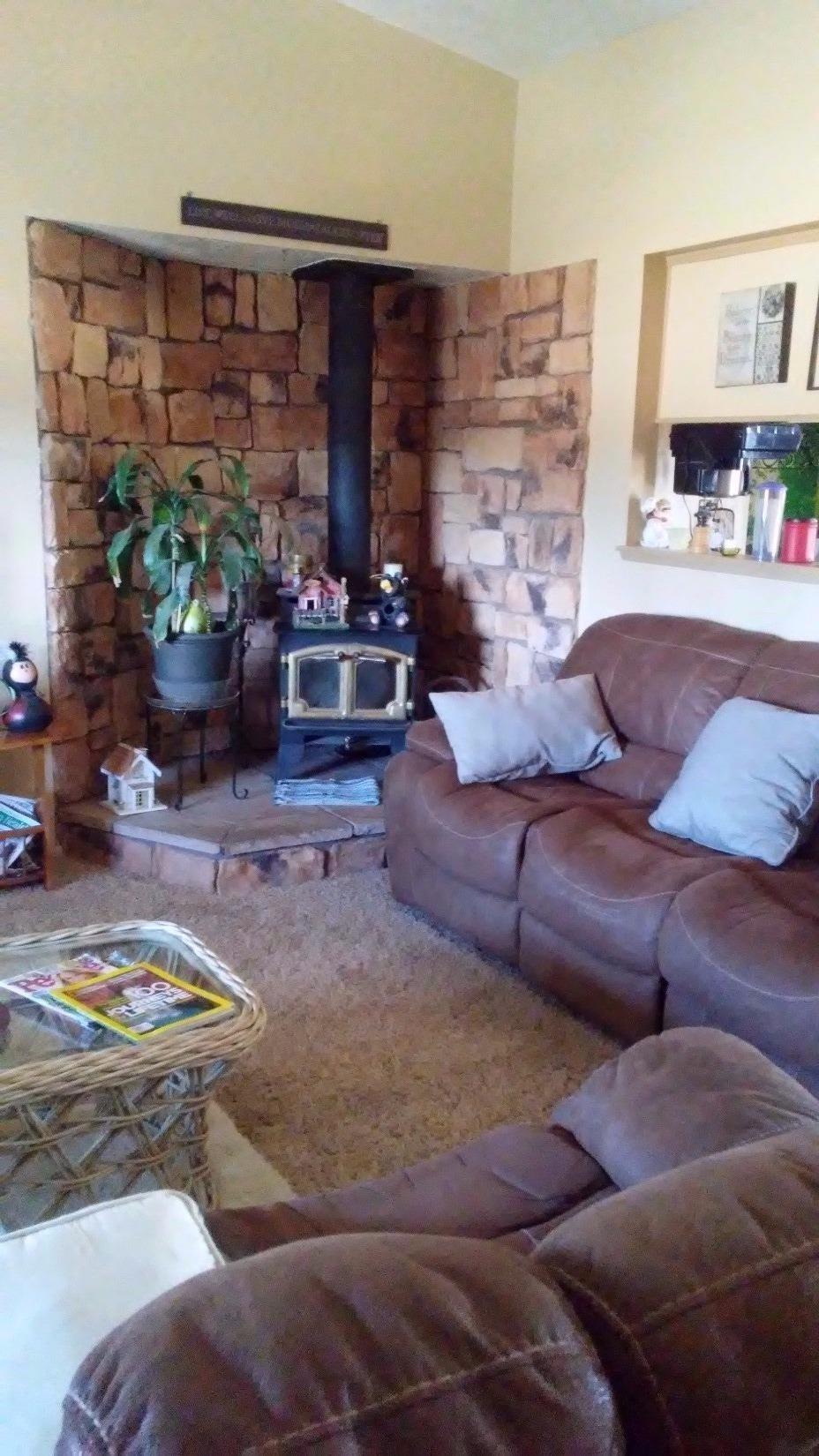 21161 Laguna Ct, Apple Valley, CA 92308 photo 4