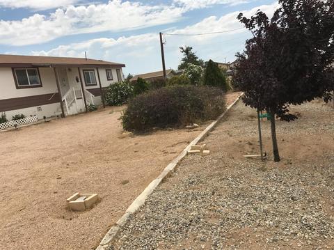 15215 Manzanita St, Hesperia, CA 92345 photo 2