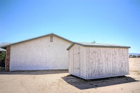 16585 Deodar St, Hesperia, CA 92345 photo 14
